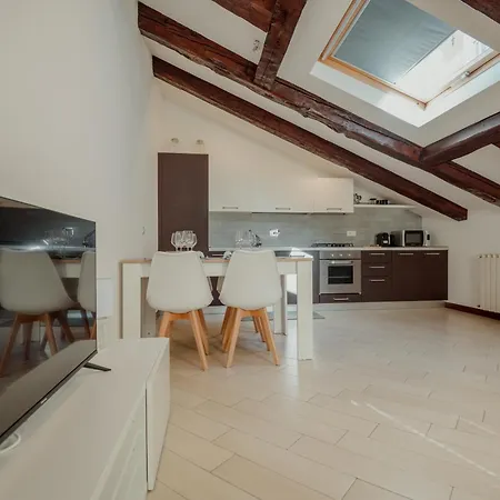 La Mula De X4 Stazione *