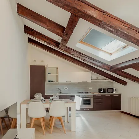 La Mula De X4 Stazione