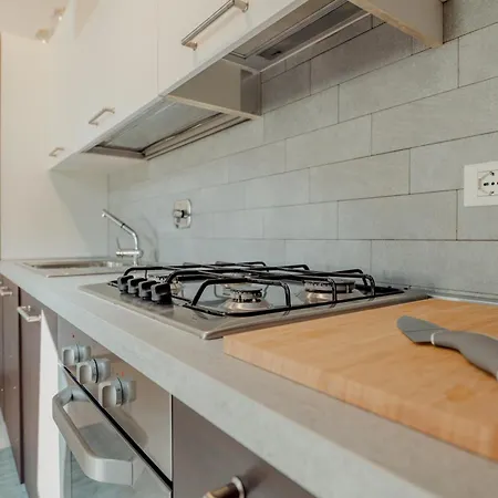 La Mula De X4 Stazione Трієст