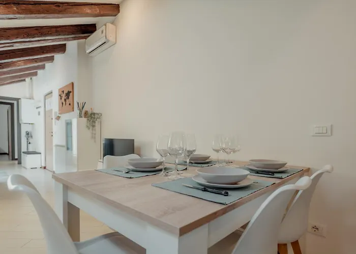 Daire La Mula De X4 Stazione *